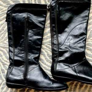 Italian soft glove leather boots by Vagabond new never worn .